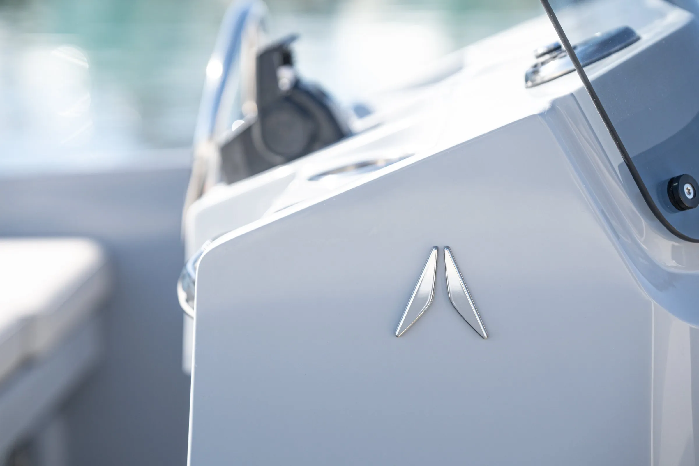 RAND symbol on the hull of Serene 20